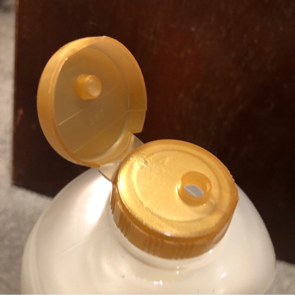 DISCOLORED - Calgon Take Me Away HAWAIIAN GINGER Moisturizing Bubble Bath, 30oz - Picture 7 of 9